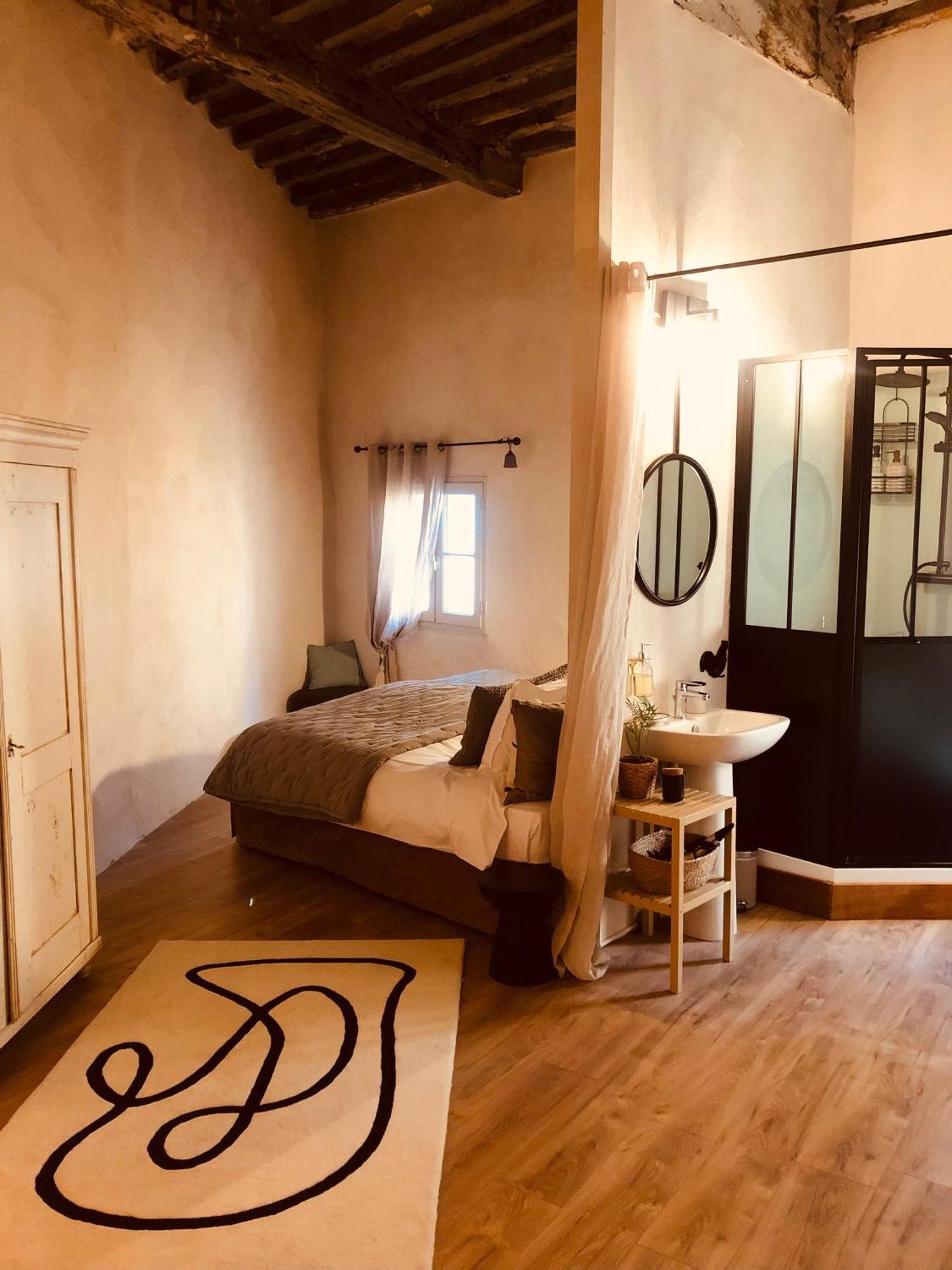La Chapelle Sur La Sorgue Bed & Breakfast